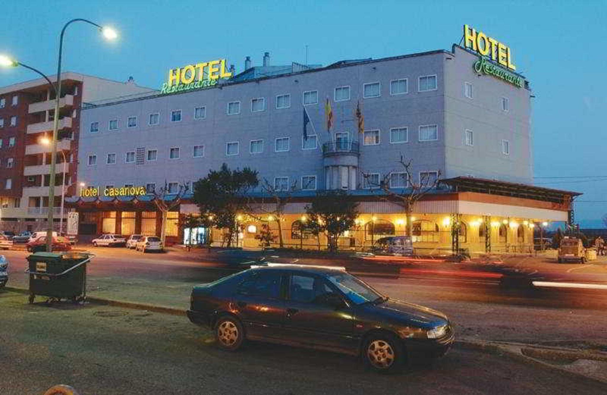 Hotel Casanova Fraga Exterior foto